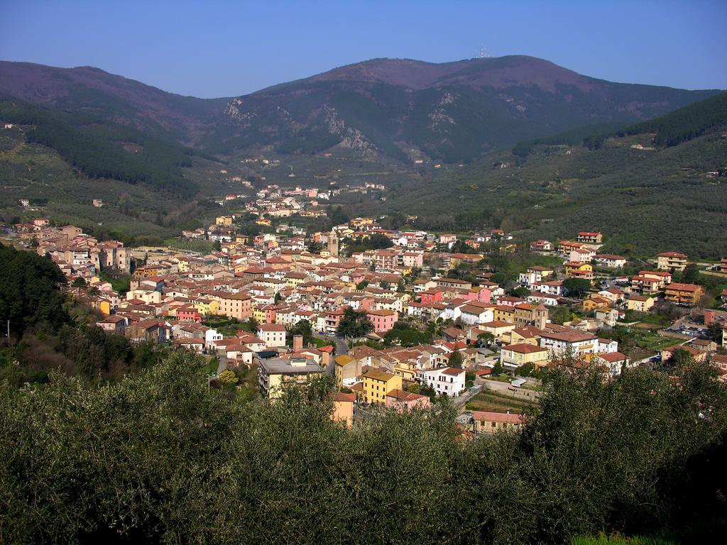 Camere Zimmer Rooms San Francesco Buti Exteriér fotografie