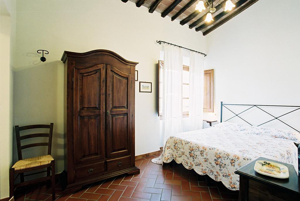Camere Zimmer Rooms San Francesco Buti Exteriér fotografie